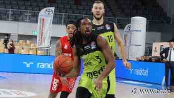 Basketball-Geisterspiel: Medi Bayreuth schlägt Brose Bamberg - BR24