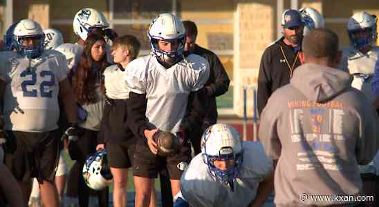 LIVE: Watch Lago Vista aim for first-ever state title game against Lorena