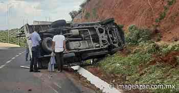 Seguridad Zacatecas: Volcadura aparatosa deja ocho heridos en Fresnillo - Imagen de Zacatecas, el periódico de los zacatecanos