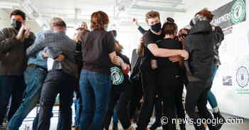 Buffalo Starbucks Workers Vote for Union at 1 Store - The New York Times