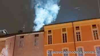 Modena. Allarme in piazza Torre: «Fuoco vicino alla Ghirlandina» Ma è il vapore di una caldaia - La Gazzetta di Modena