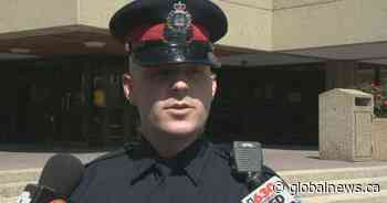 Edmonton police constable charged with sexual assault, unauthorized computer use - Global News