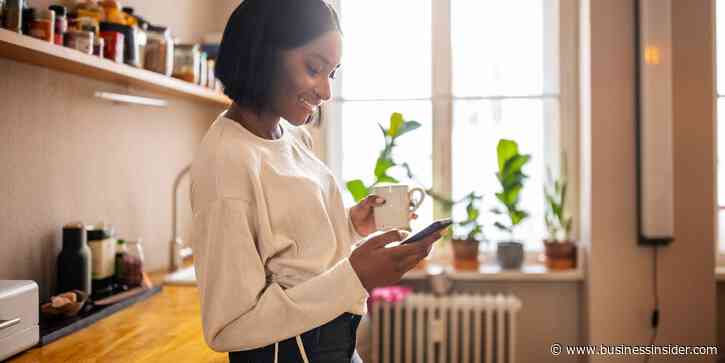 Why nailing your cover letter's opening is essential and how to do it, according to a career advice site CEO