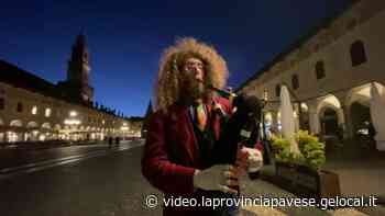 Vigevano, la cornamusa scozzese 'riempie' la piazza - La Provincia Pavese