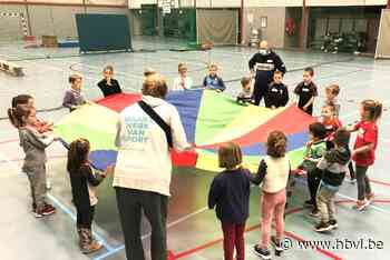 Vijftig jonge Riemstenaartjes genieten van Riki Ravot - Het Belang van Limburg