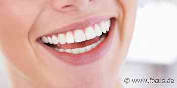 Strahlend weiße Zähne? Zahnarzt sagt, was wirklich hilft - und was nicht - FOCUS Online