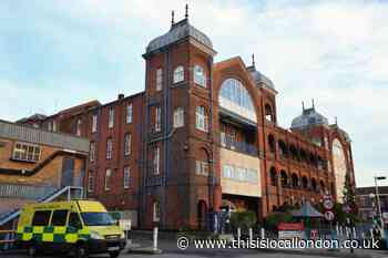 Barts Health NHS Trust: Cleaners and porters vote to strike