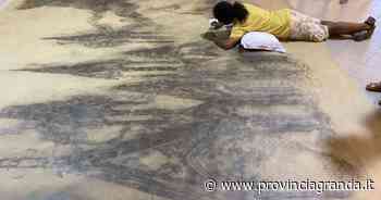 L'ingresso del Cimitero di Dogliani sulla più grande opera d'arte su carta mai prodotta - Provincia Granda