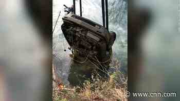 YouTuber discovers submerged car of teens who vanished 21 years ago