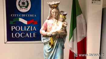 Mistero a Cerea: statua della Madonna trovata abbandonata in una cabina elettrica - L'Arena