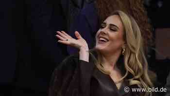 Bei Adele hängt ein Promi-Kaugummi an der Wand - BILD