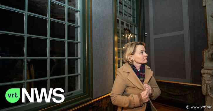 Escalatie rond schepenwissel Antwerpen: Open VLD neemt afstand van eigen schepen die alleen in coalitie stapte - VRT NWS