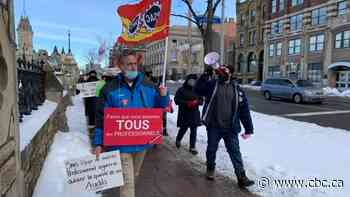 Workers at auditor general's office in Ottawa on strike - CBC.ca