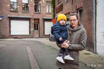 Buurtbewoners van de Sint-Pietersstraat in Izegem zijn de overlast 'stinkend moe' - KW.be - KW.be