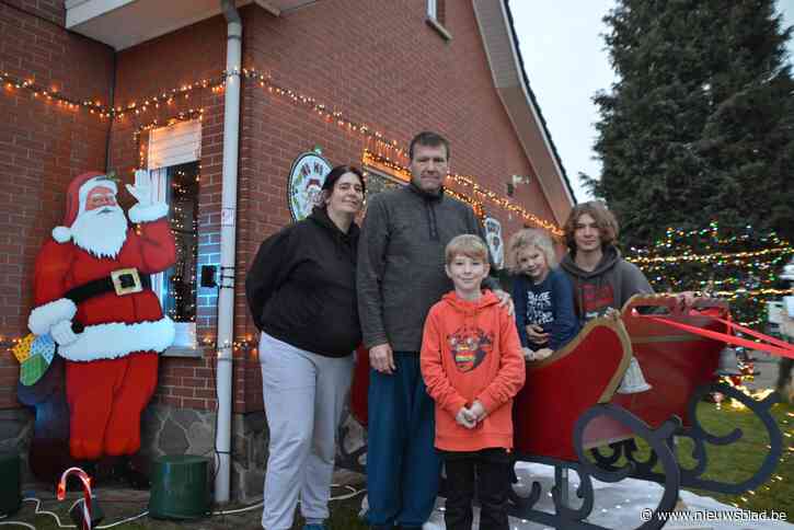 “Kerst vieren alsof het de laatste kan zijn”: papa met ernstige spierziekte versiert huis extra uitbundig