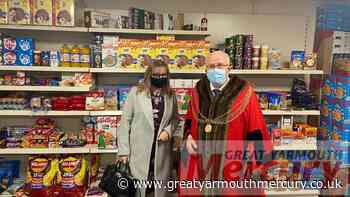 Great yarmouth mayor opens new Gorleston food club - Great Yarmouth Mercury