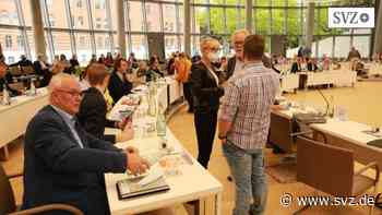 Kreistag Ludwigslust-Parchim: Spannung vor der Wahl des neuen Beigeordneten von Stefan Sternberg | svz.de - svz – Schweriner Volkszeitung