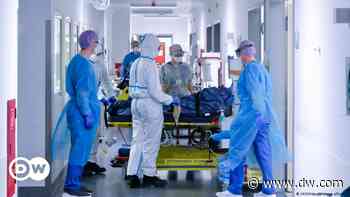 Germany approves COVID vaccine mandate for medical staff - DW (English)