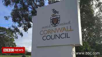 Cornwall Council presses ministers on second homes tax rise - BBC News