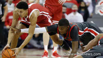 Liddell paces No. 21 Ohio State past No. 22 Wisconsin 73-55