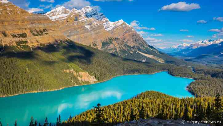 Banff, Alta. lake named most eye-catching wonder of the world by travel company