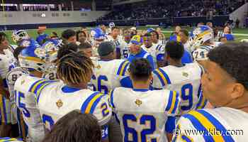 Chapel Hill loses 38-35 in heartbreaking state semifinal game against Austin LBJ - KLTV