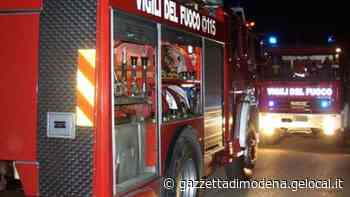 Modena Rogo nella notte in via Gemona 4 auto incendiate - La Gazzetta di Modena