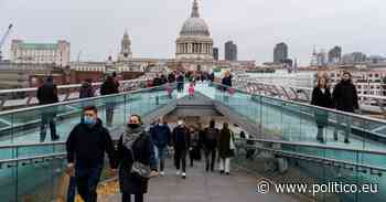 UK raises coronavirus alert level over Omicron threat - POLITICO.eu