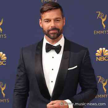 Ricky Martin and Mario Lopez pay tribute to music icon Vicente Fern&aacute;ndez