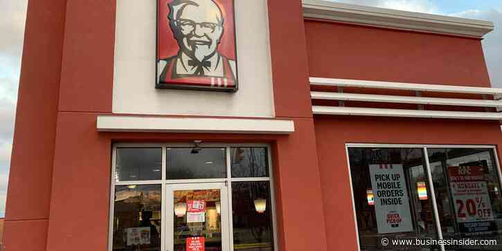 I tried the chicken sandwich KFC says it's seeing huge success with and saw why it's such a hit