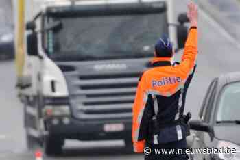 Grote verkeerscontrole brengt meer dan 18.000 euro in het laatje - nieuwsblad.be