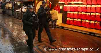 Increase in armed police officers patrolling Grimsby this Christmas - Grimsby Live