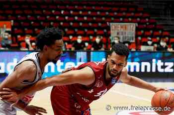 Niners Chemnitz: Locketts starkes Debüt in leerer Halle - Freie Presse