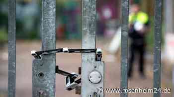 Mit Flaschen und Steinen: Asylbewerber greifen Security-Personal an