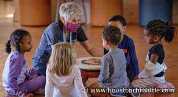 Houston nonprofit teaches arts education to the underprivileged, homeless, and seniors - Houston Chronicle