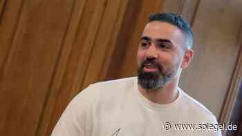 2013 brannte die Villa des Rappers: Bushido wegen Brandstiftung angeklagt - DER SPIEGEL