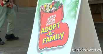 Rawlco Radio collects toy donations in Saskatoon and Regina - Global News