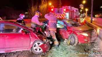Person cut out of vehicle after collision on Broadway Bridge in Saskatoon - CBC.ca