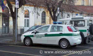 Dalla Polizia Municipale di Acqui Terme: soccorso un anziano automobilista rimasto bloccato tra le barriere di un passaggio a livello - Alessandria Oggi