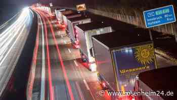 Blockabfertigung am Montag auf der A12 bei Kufstein: Maximale Staulänge von 20 Kilometern