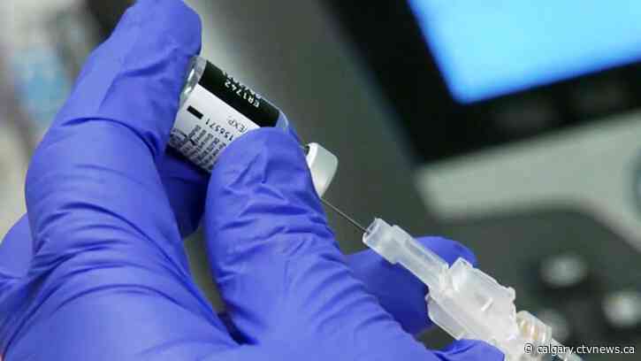 Alberta vaccine advocates call for expansion of COVID-19 booster dose eligibility