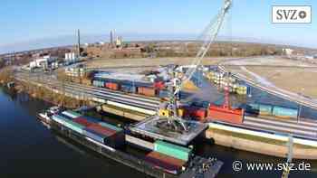 Wittenberge erweitert Bahngleis: Stadt baut die Industrie- und Hafenbahn mit Fördermitteln aus | svz.de - svz – Schweriner Volkszeitung