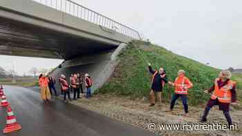 Viaduct 'De Tippe' bij Drogteropslagen maakt einde aan verkeersproblemen N377 - RTV Drenthe