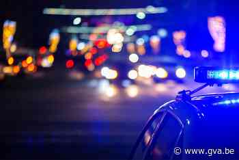 Politie legt lockdownfeestje stil in Edegem: feestvierders v... (Edegem) - gva.be