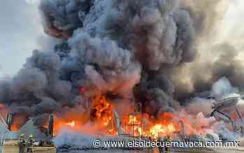 Incendio consume almacén de plásticos en Nuevo León - El Sol de Cuernavaca