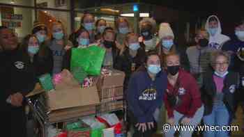 Victor girls basketball team donates toys to Golisano Children's Hospital