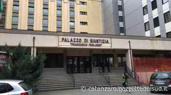 Usura ed estorsioni tra Catanzaro e Crotone, in 19 all'abbreviato. Uno solo a processo - Gazzetta del Sud - Edizione Catanzaro, Crotone, Vibo