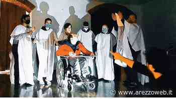 Bibbiena: “Un caldo del demonio” mette in scena “Fragili fiori” - ArezzoWeb