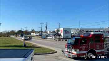 KFDM/Fox 4 reports live from site of transport trailer gas leak - KFDM-TV News