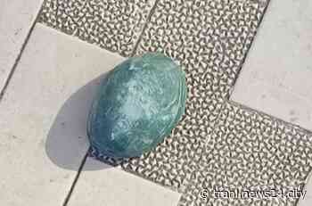 Cade un sasso da un balcone, nessun passante colpito - Trani news24city